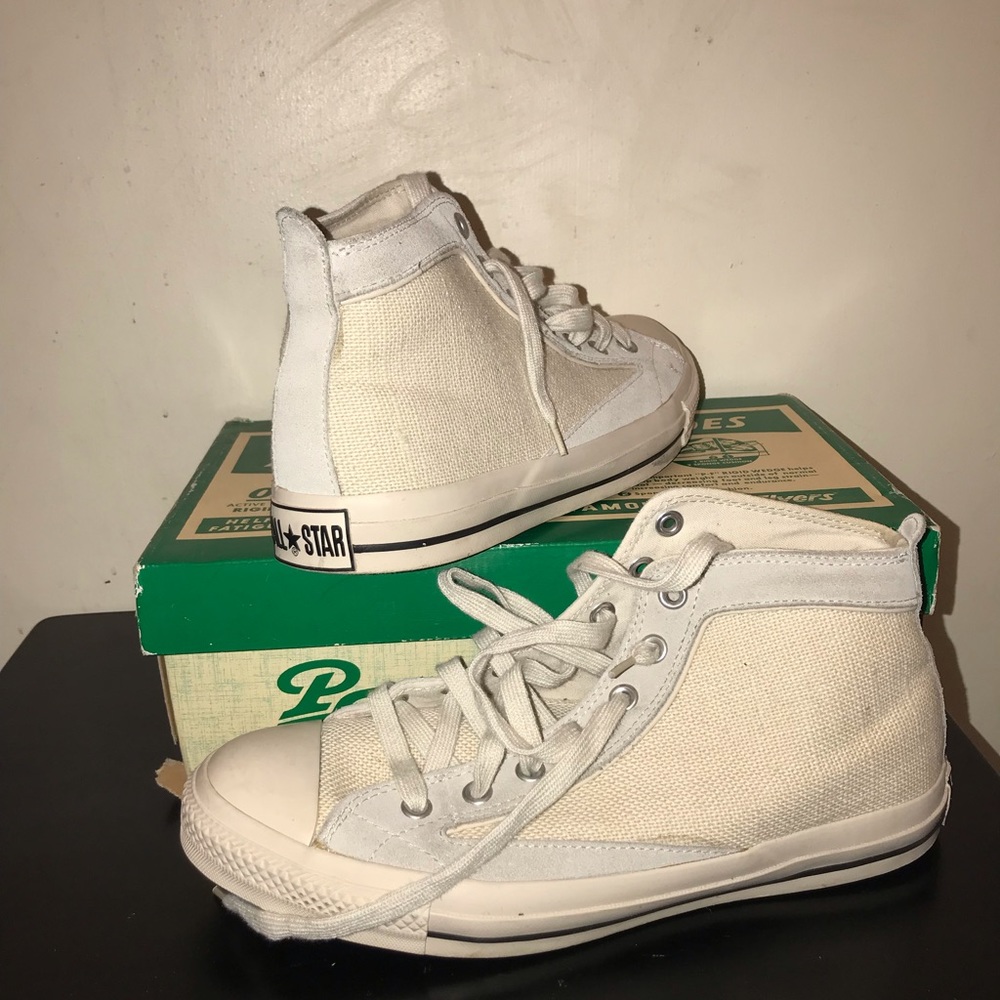 Converse canvas with suede trim